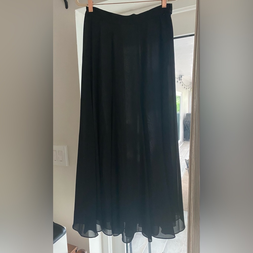 VINTAGE Lizsport Black Chiffon Flowy Maxi skirt